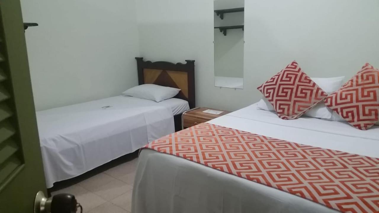Hosteria De La Plaza Menor Santa Fe de Antioquia Εξωτερικό φωτογραφία