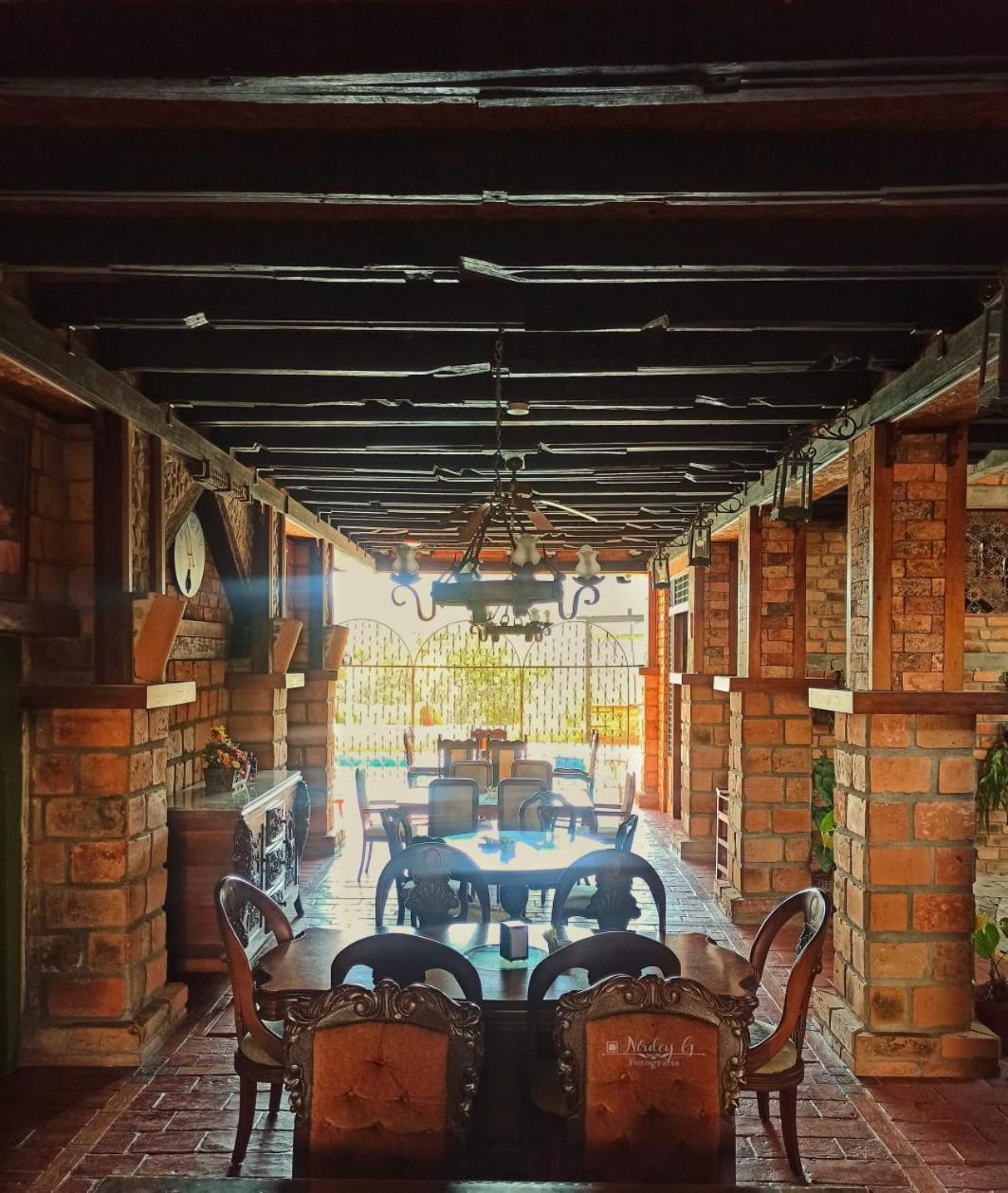 Hosteria De La Plaza Menor Santa Fe de Antioquia Εξωτερικό φωτογραφία