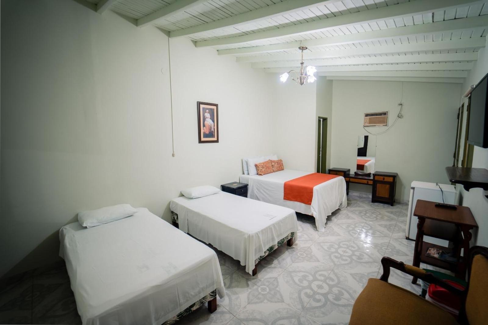 Hosteria De La Plaza Menor Santa Fe de Antioquia Εξωτερικό φωτογραφία