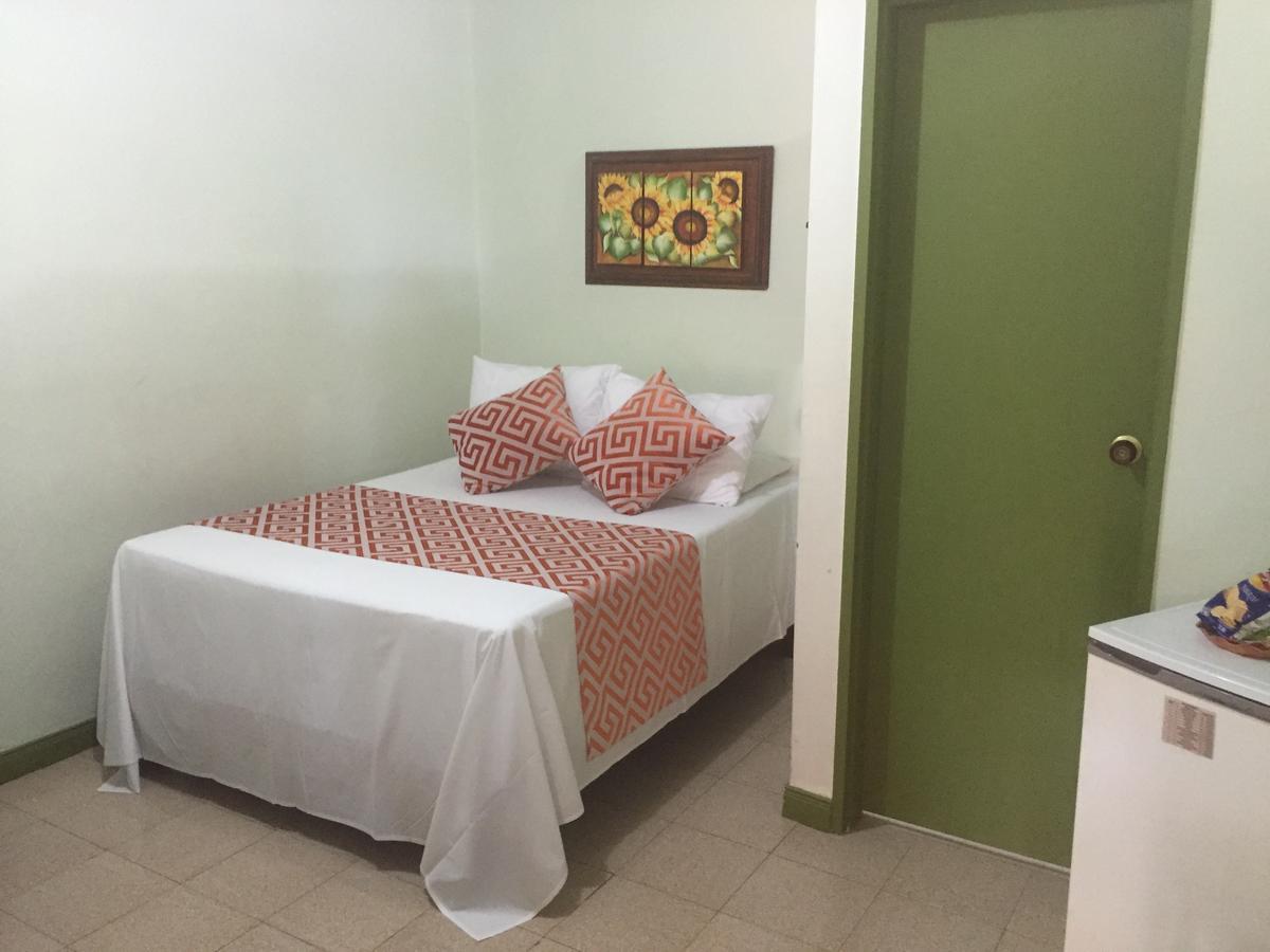 Hosteria De La Plaza Menor Santa Fe de Antioquia Εξωτερικό φωτογραφία