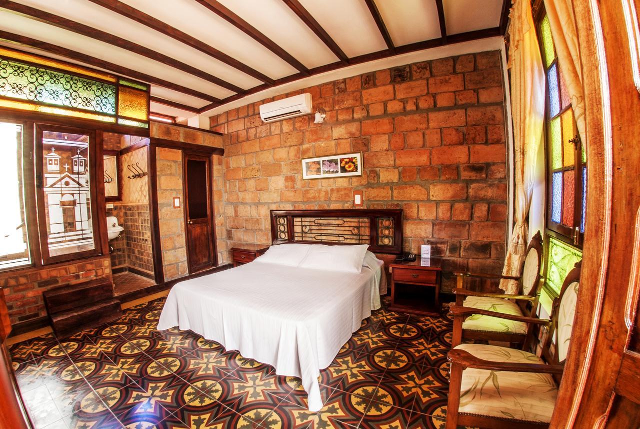 Hosteria De La Plaza Menor Santa Fe de Antioquia Εξωτερικό φωτογραφία